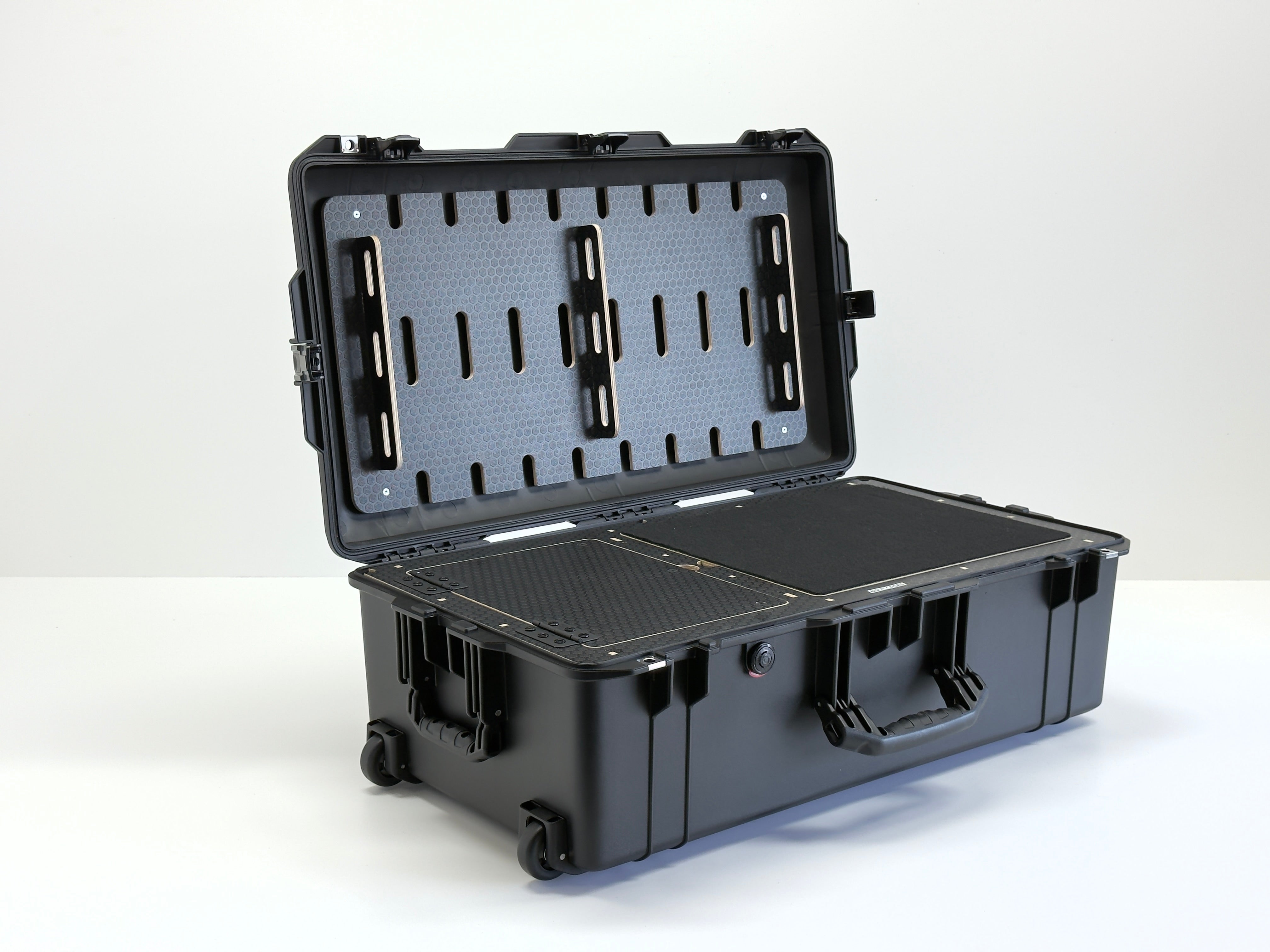 キャビネット 1615 Tech Bench insert – Naut Cases